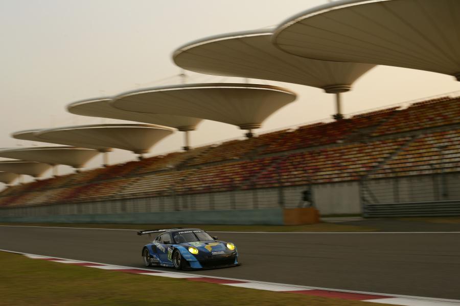  Porsche 911 GT3 RSR 2012 года  (фото 299 из 429)